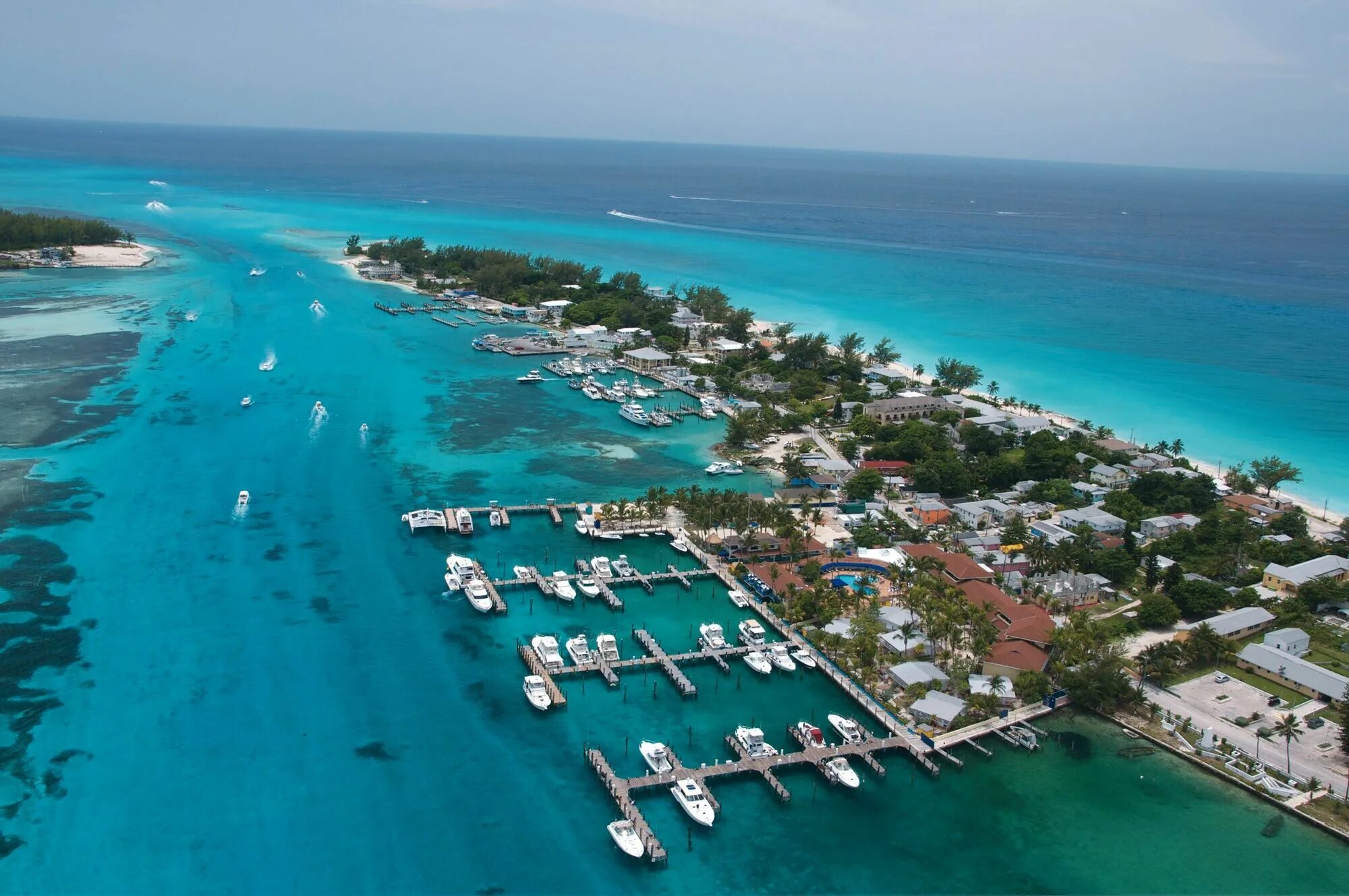 Элис острова. Бимини (Багамские острова). Багамы остров Бимини. Багамы остров Тауэр Бэй. Город Нассау Багамские острова.