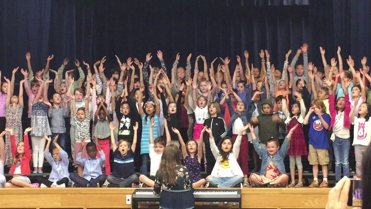 Школа 5 концерт. School Concert. Пятерка концерт. Концерт пятерки 8 октября. Баярнуас концерт.