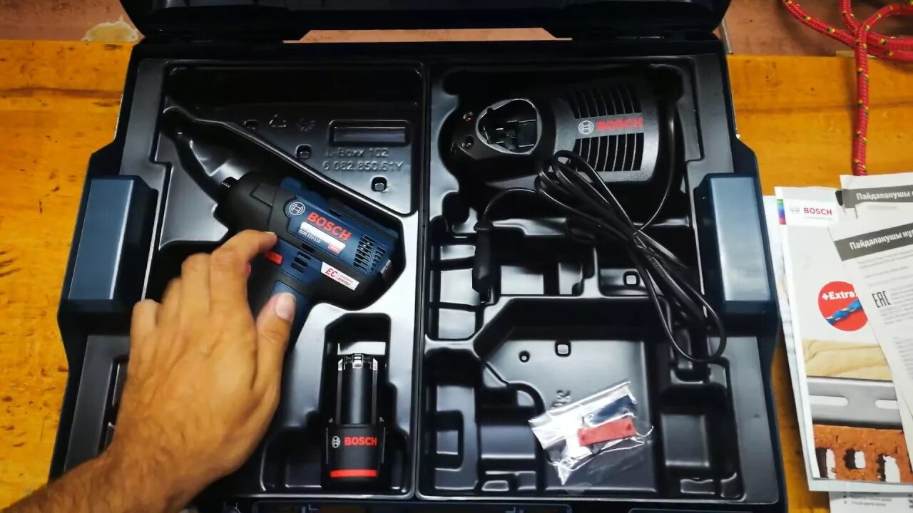 8. Bosch gdr 12v 110. Bosch impact 12v -110. Гайковерт bosch 12v. Аккумуляторный ударный гайковерт bosch gdr 12v-105 professional.