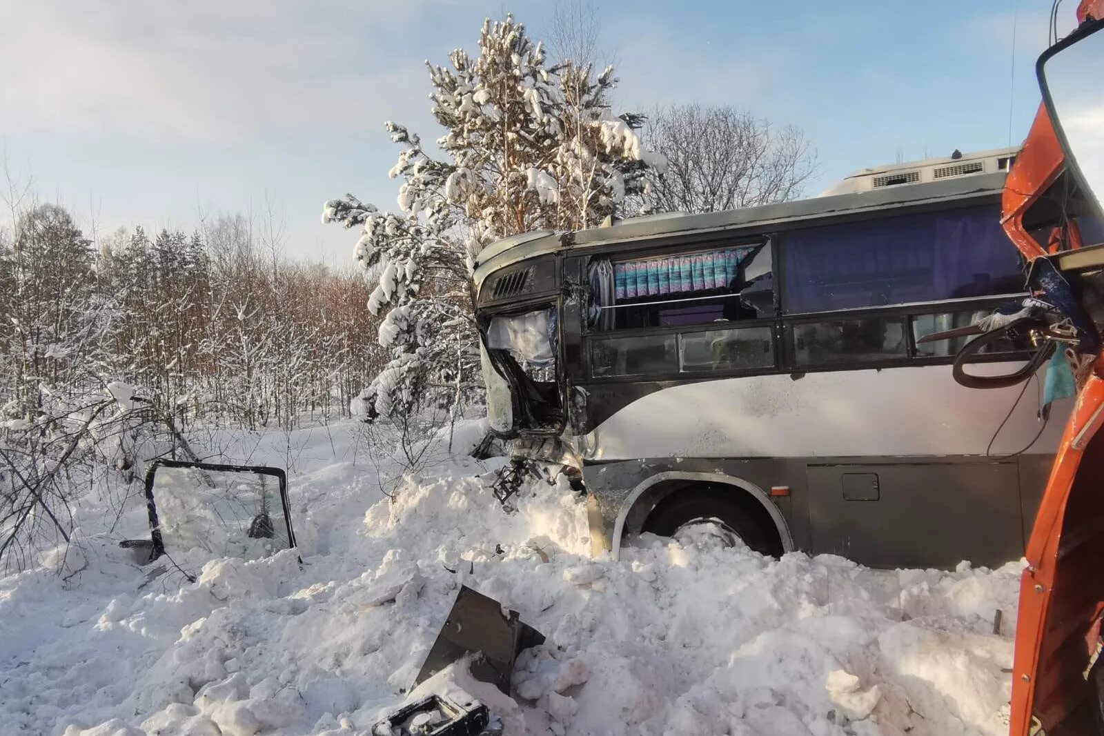 24 декабря 19. ДТП автобус Красноярский край. ДТП автобусов в Красноярске.