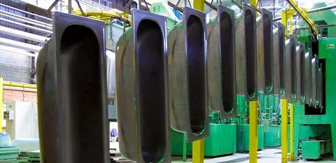 Какую продукцию в начале выпускал екатеринбургский завод