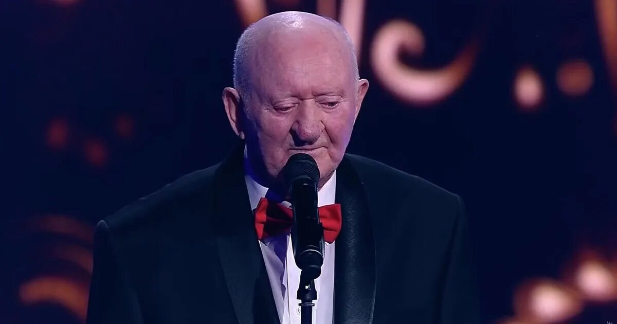 Шоу голос волкодав. Победитель голос 19 апреля. Певец аскер. Волкодав певец. Волкодав голос.