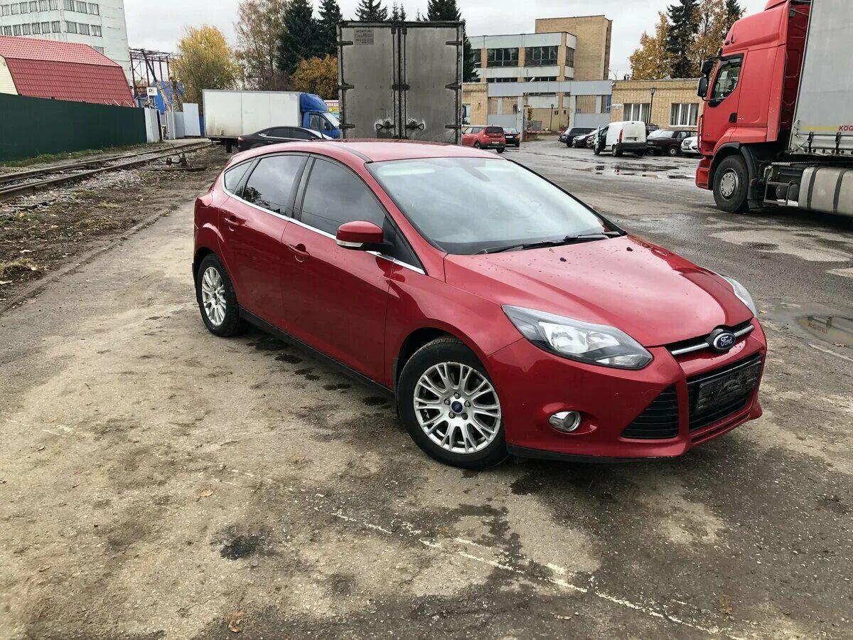 красный ford focus 3 st. форд фокус 3 универсал красный. форд фокус 2 рестайлинг красный. красный фф3. фф красный.