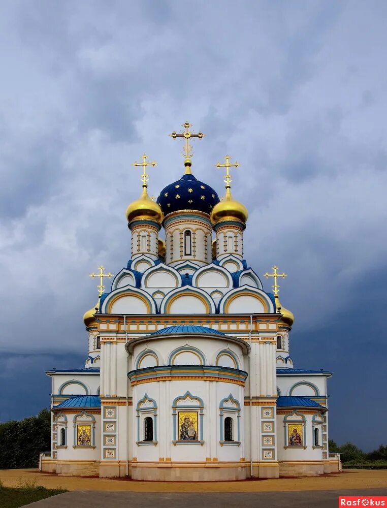 храм иконы божией матери неувядаемый цвет. храм иконы неувядаемый цвет в рублево. храм иконы божией матери неувядаемый цвет. храм в рублево неувядаемый цвет. храм иконы неувядаемый цвет москва.