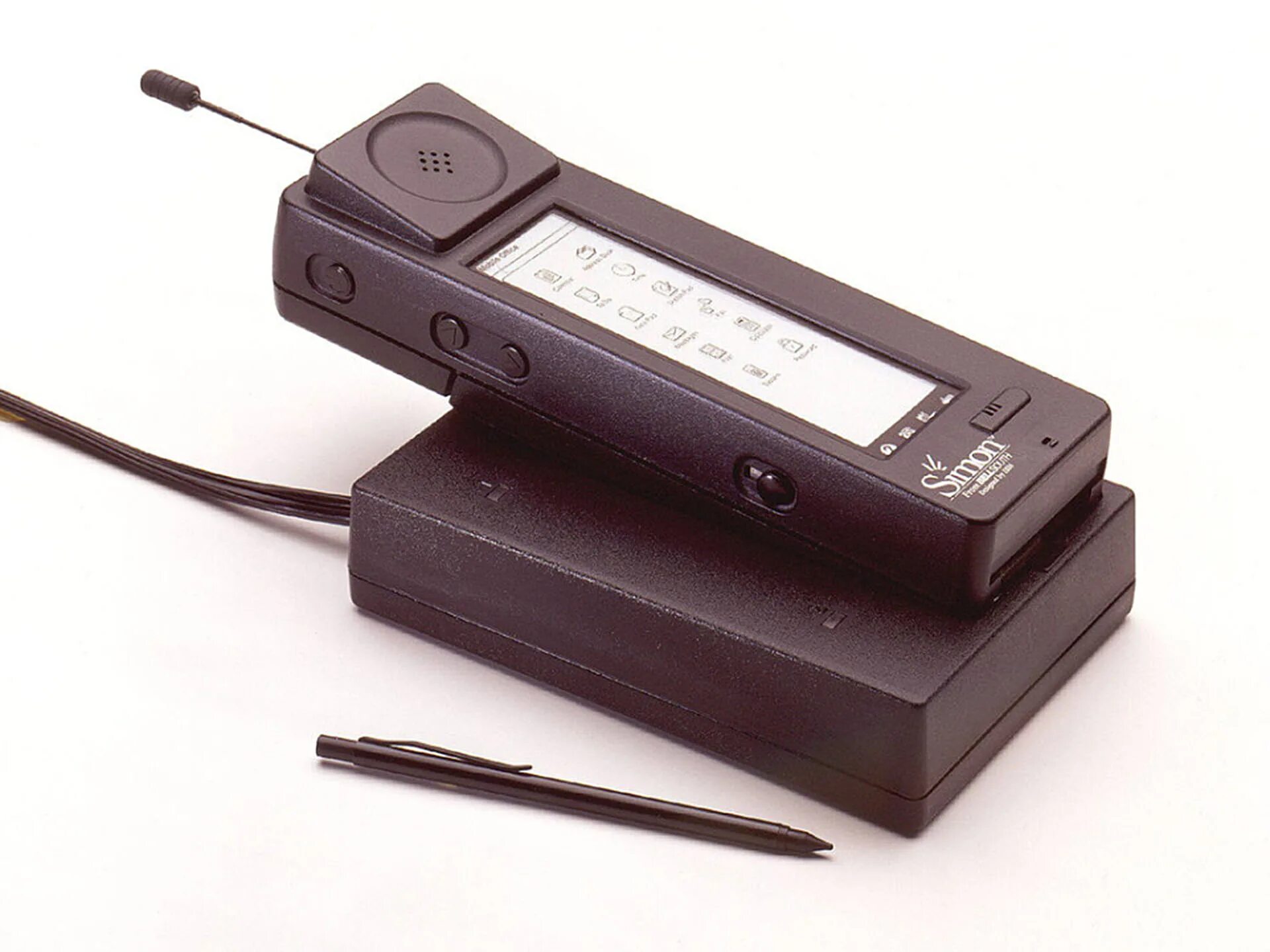 Ibm simon. Смартфон IBM Simon. Первый смартфон Simon, IBM. IBM Simon personal Communicator (1993 год). IBM Simon первый в мире смартфон.