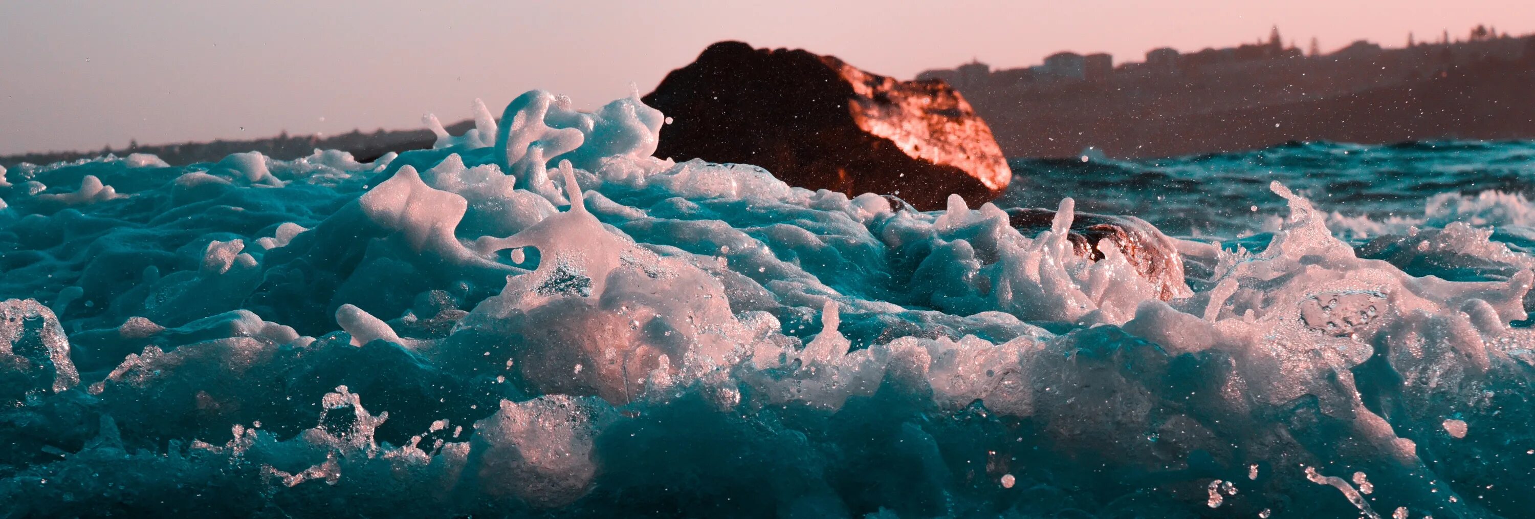 Бурлящая вода во сне. Вода булькает. Бурлящее море. Бурлящая вода во сне. Бурлящая вода во сне.