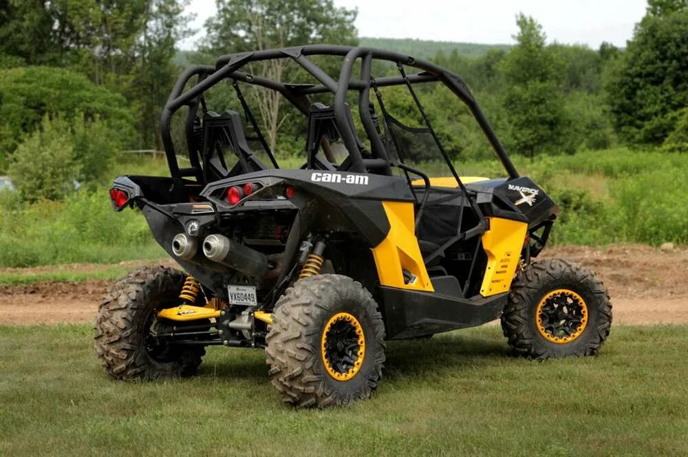 Cheap can am. BRP Maverick 1000r. Can am Maverick 1000r. BRP Maverick 1000. Квадроциклы BRP can-am Maverick.