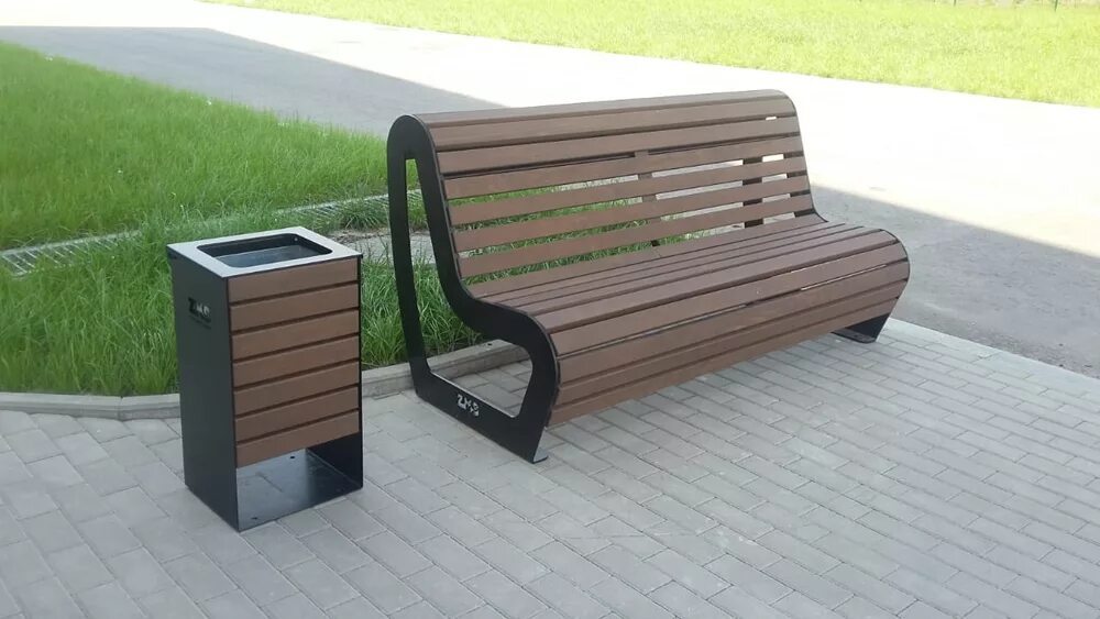 Новые лавки на платформе столбовой. Парк канта калининград скамейка. Скамейки новые. Скамейка на улице. Скамейка набережная со спинкой.