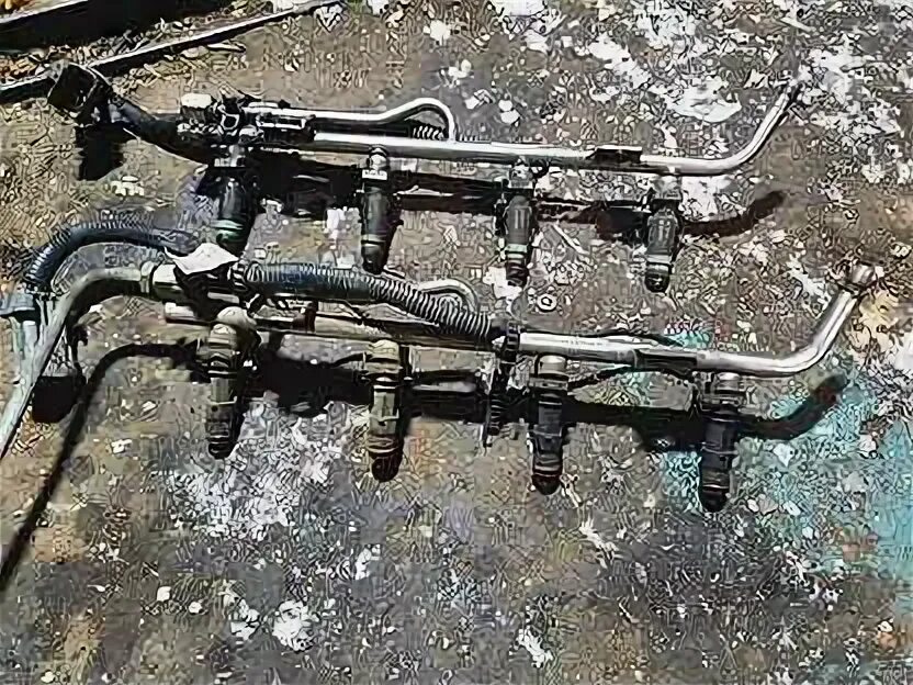 Форсунки приора 16 клапанов. Форсунки топливные ваз 2112 1. Форсунки приора 16 клапанов. Форсунки 126 двигатель. Топливные форсунки bosch 107.