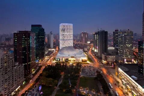 L center