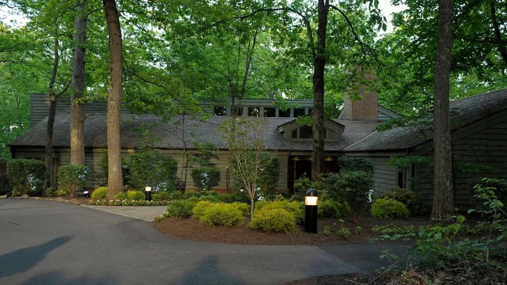 Summer camp стиль. Кэмп сша. Кэмп сша. Кэмп сша. Кэмп-дэвид.