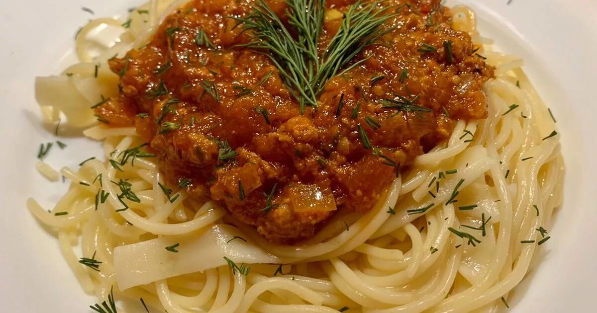 Макароны по флотски. Вермишель по флотски. Кинто макароны по флотски. Тальятелле фаршированные фаршем. Вермишель с фаршем.