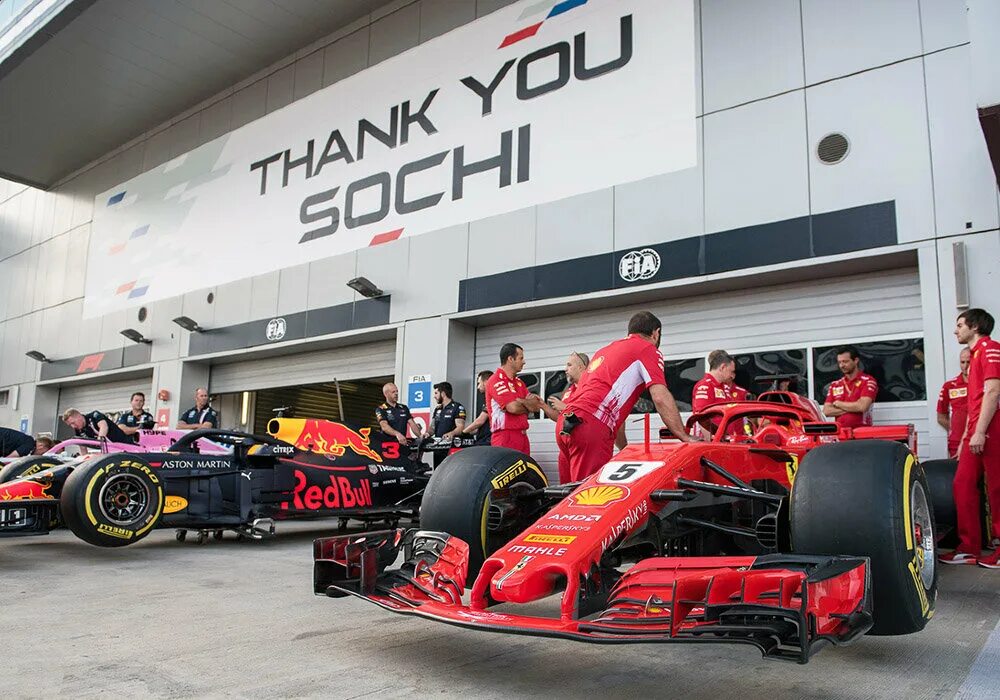 Лучший формула 1. Формула 1 Сочи. Sochi Autodrom f1. Ф1 Гран при Сочи. Гонка в Сочи формула 1.