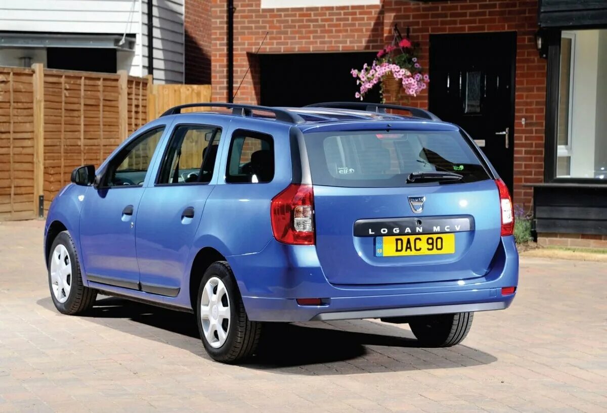 Технические характеристики Dacia Logan (1.6 MT, 87 л.с.), 1 поколение (2004 - 20