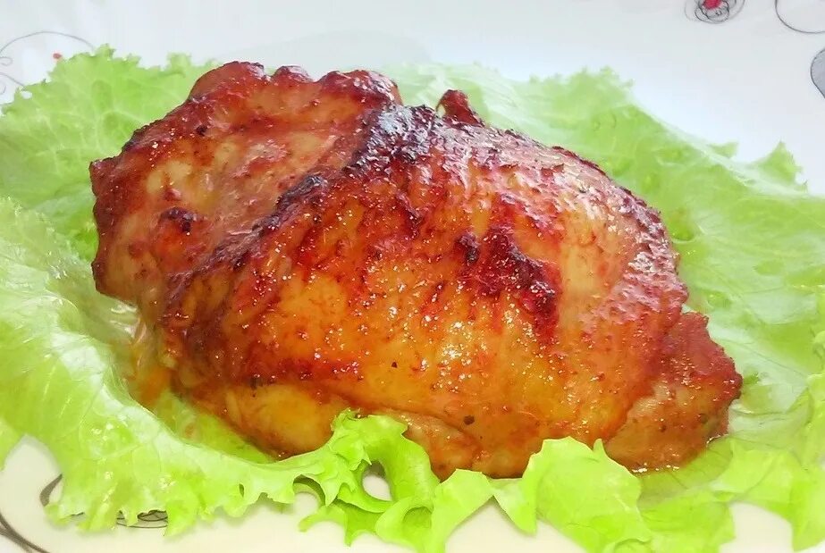 Куриные бедра в соусе. Бедра в медово горчичном соусе в духовке. Курица в кефире. Бедро куриное гриль. Филе бедра курицы в духовке.