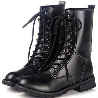 Красивые высокие ботинки