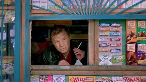 В страну 3 купил