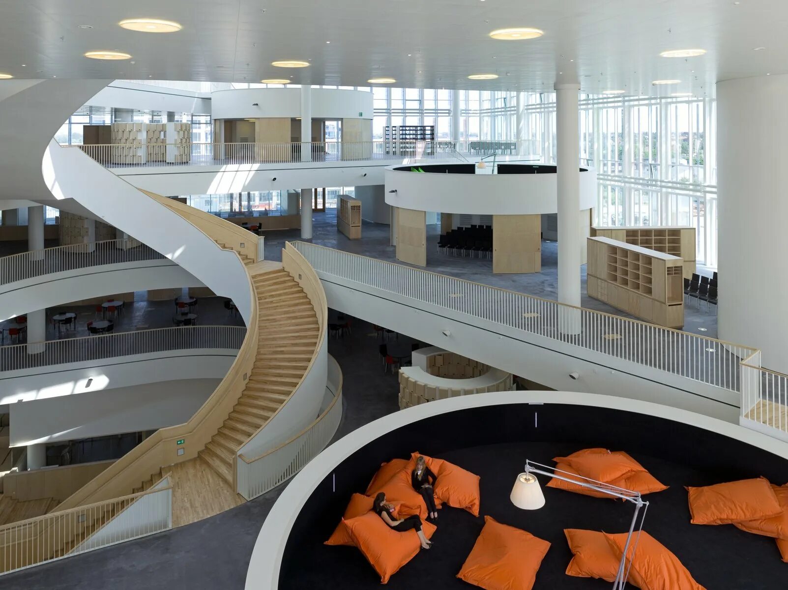 Опрос школа будущего. Школа орестад в дании. школа будущего (the school of the future), сша.