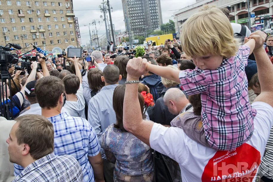 Сын Навального. 9 Июля 2013. 6 Июля 2013 Москва. Сколько лет сыну навального