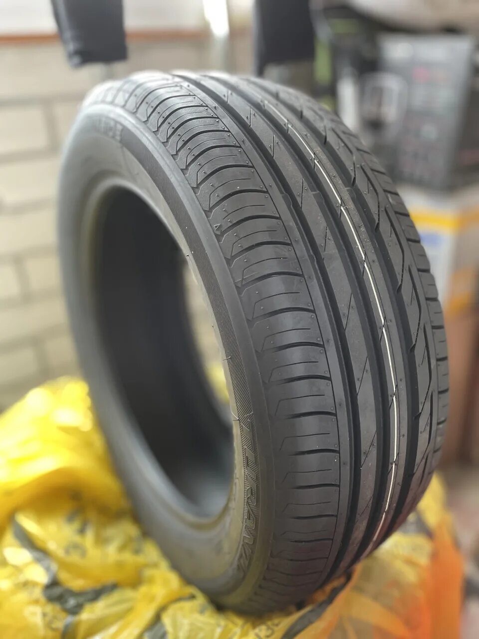 Бриджстоун резина летняя 15. Bridgestone Turanza t001 EVO. Шины летние Бриджстоун 245/55/19. Новая летняя резина. Хорошая резина на лето 16