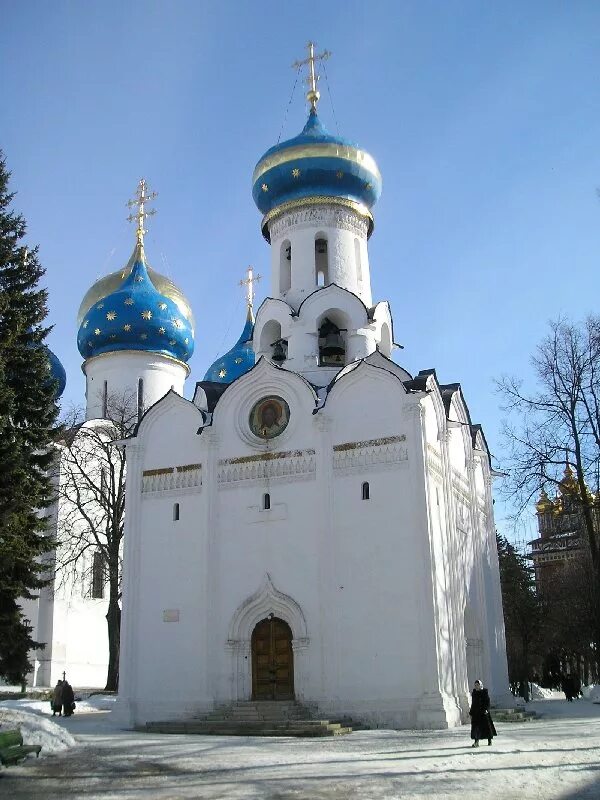 Духовская церковь сергиев посад. Духовская церковь (1703). Церковь сошествия святого духа в троице сергиевой лавре. Сергиев посад свято духовская церковь. Духовская церковь троице сергиевой.