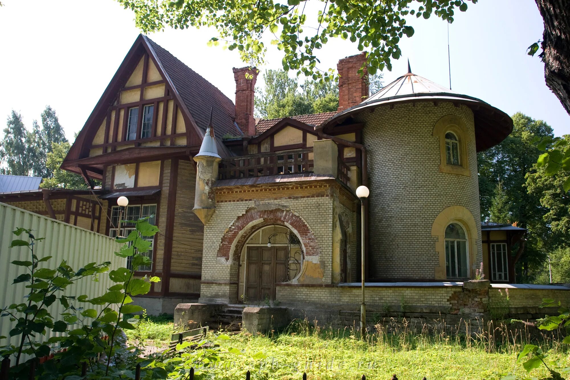 Дача Гаусвальд на Каменном острове. Каменный остров в Санкт-Петербурге. Особняк Фолленвейдера на Каменном острове в Санкт-Петербурге. Особняк Крымова каменный остров. Каменный остров дома