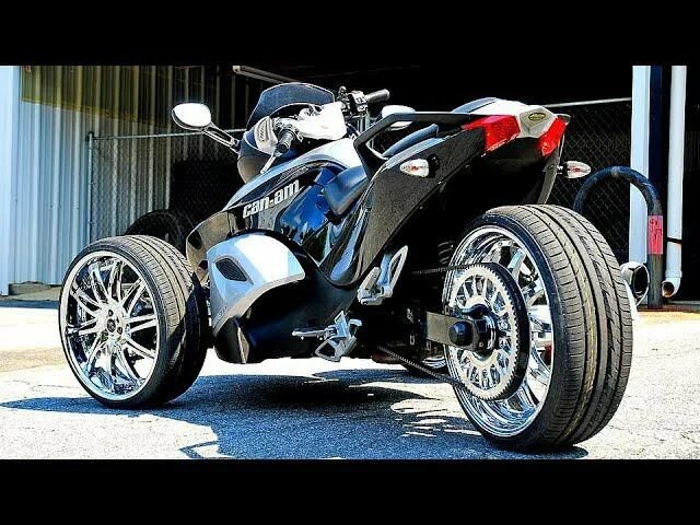 Трицикл самому. Морган трицикл. Трайк кастом байк. Багги трайк. Трицикл boom-trikes mustang family.