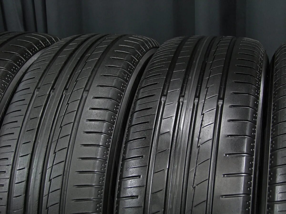 Yokohama BLUEARTH ae50. Yokohama BLUEARTH-A AE-50 235/55 r18 100v. Yokohama BLUEARTH ae50 225/45 r17 94w. Yokohama BLUEARTH-XT ae61.