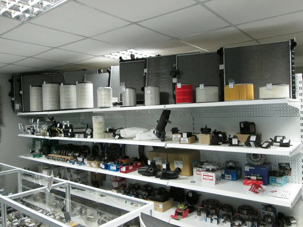 автомагазин из гаража. магазин в гараже. автосервис в гараже. магазин в гараже частного дома. магазин из гаража.