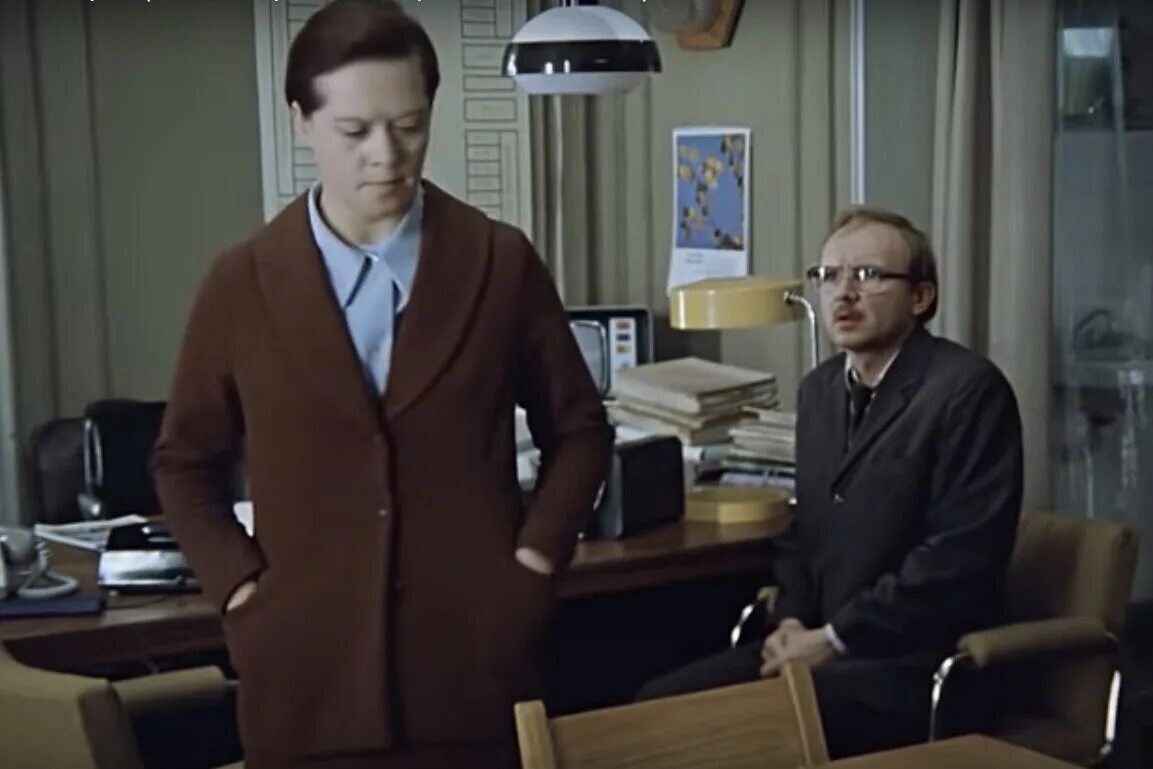 служебный роман фильм 1977. анатолий новосельцев служебный роман. андрей мягков служебный роман. алиса фрейндлих служебный роман. людмила прокофьевна служебный роман.