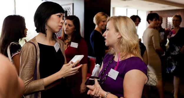 Афина паллада статуя. Афина богиня древней греции. Впн туннель. Athene network. Athene network.