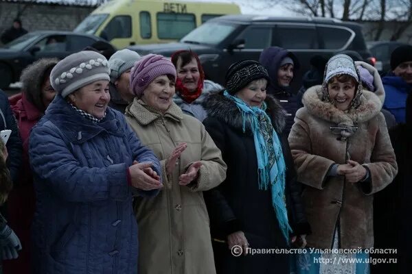 Ульяновская область никитино погода. Заброшенный храм сурское ульяновск. Церковь архангела михаила, село никитино ульяновская область. Смольково ульяновская область церковь. Ульяновская область никитино погода.