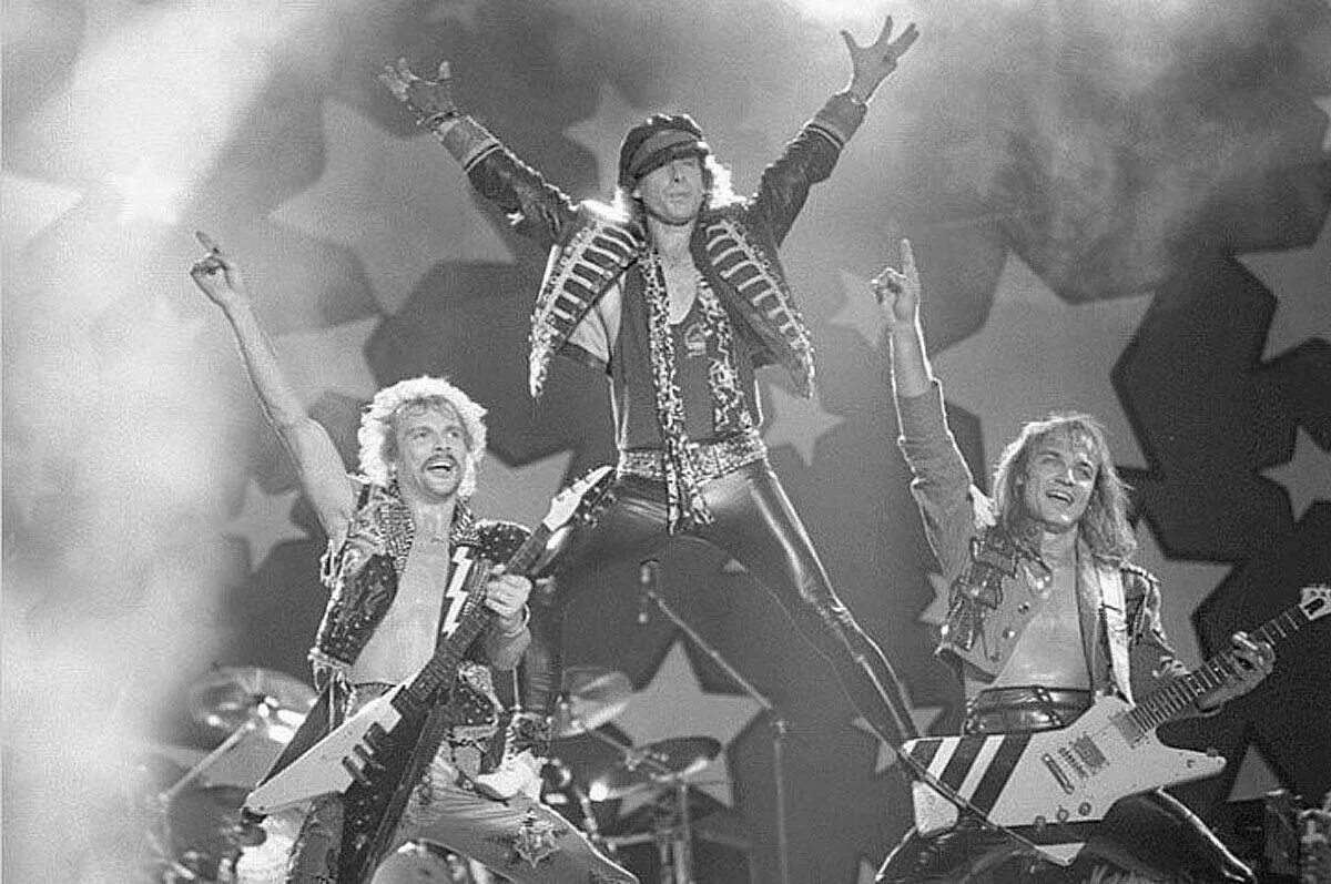 Слушать советский рок. Группа скорпионс. Скорпионс Лужники 1989. Scorpions Московский фестиваль 1989. Scorpions в Москве 1989.