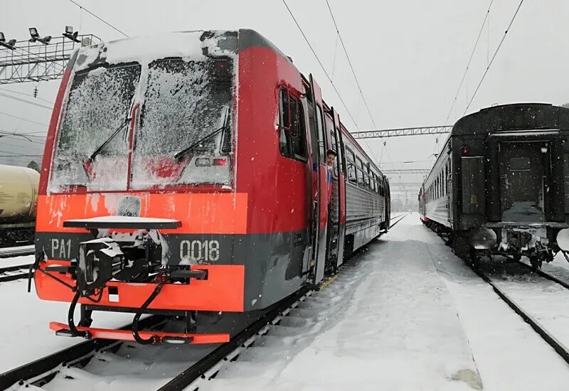 Электричка Ульяновск. Поезд электричка. Ульяновские пригородные поезда. Пригородный поезд Ульяновск Димитровград. Железная дорога ульяновск