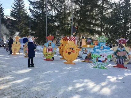 Памятник блину