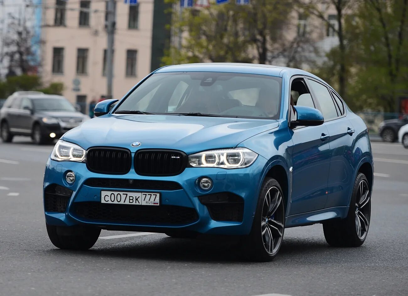 X6 x3 2. БМВ x6m 777. BMW x6m f86. BMW x6 777. BMW x6m м009мс777.