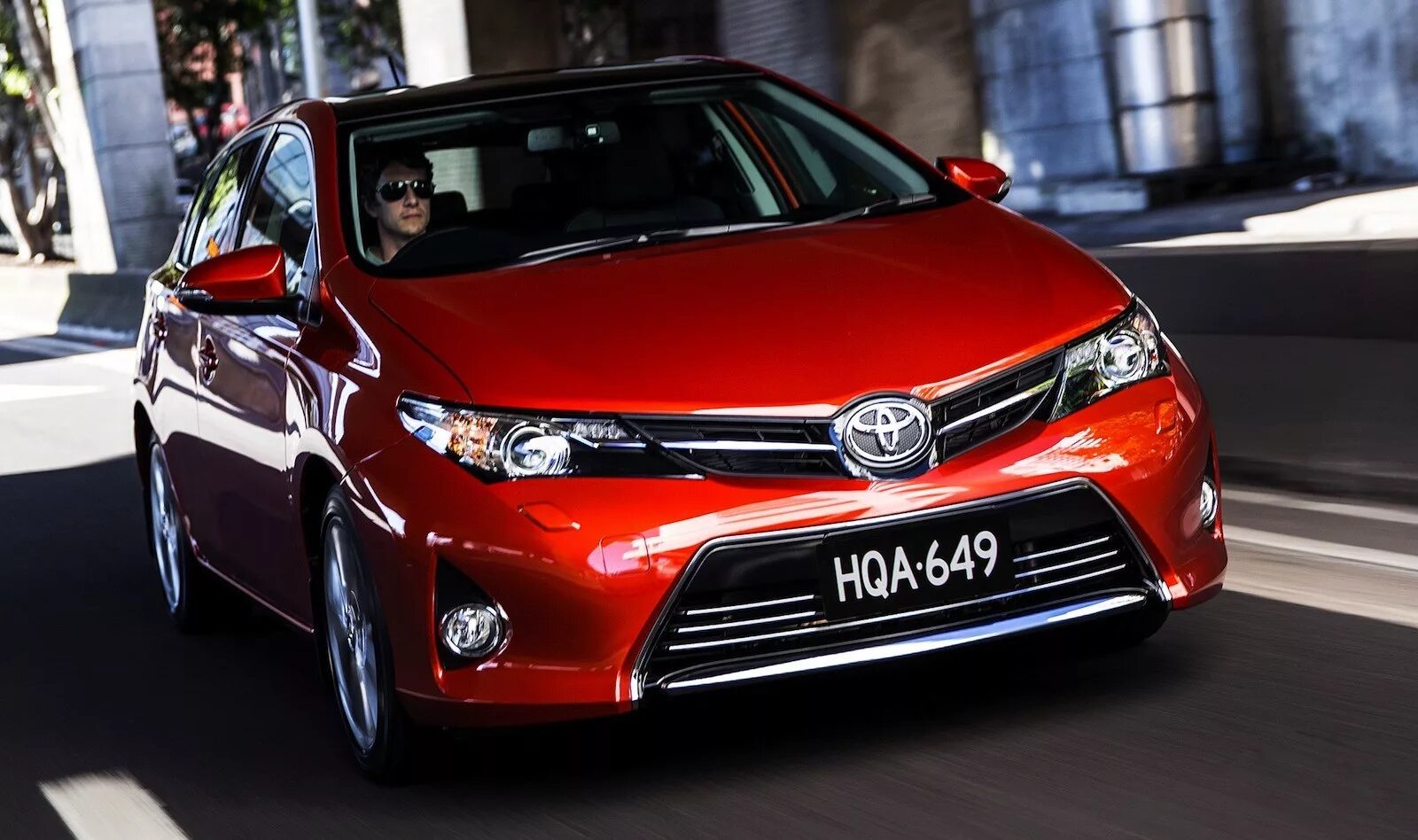 Новые выпуски тойот. Toyota Corolla 2013. Тойота Corolla 2013. Toyota Toyota Toyota. Тойота Королла 201.