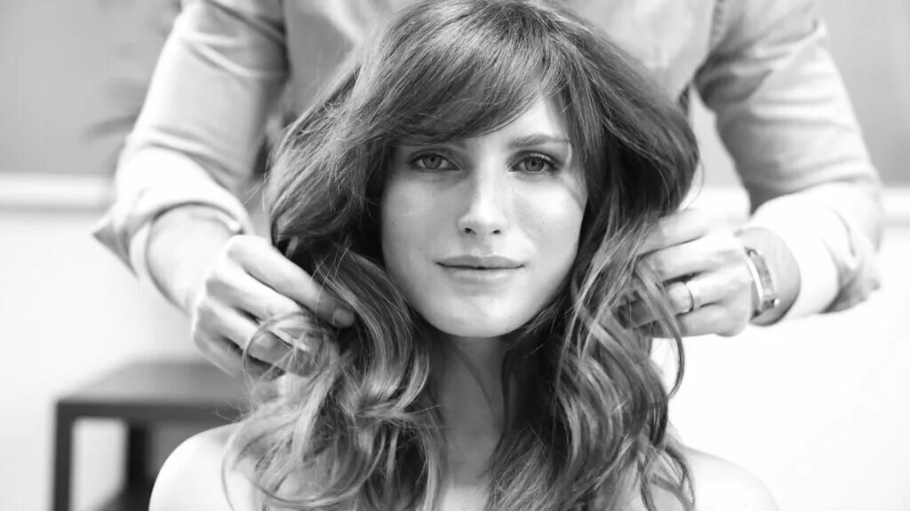 Паула митчелл. Биозавивка волос северодвинск. Паула митчелл актриса калигула. Салон красоты paul mitchell севастополь. Паула митчелл калигула.