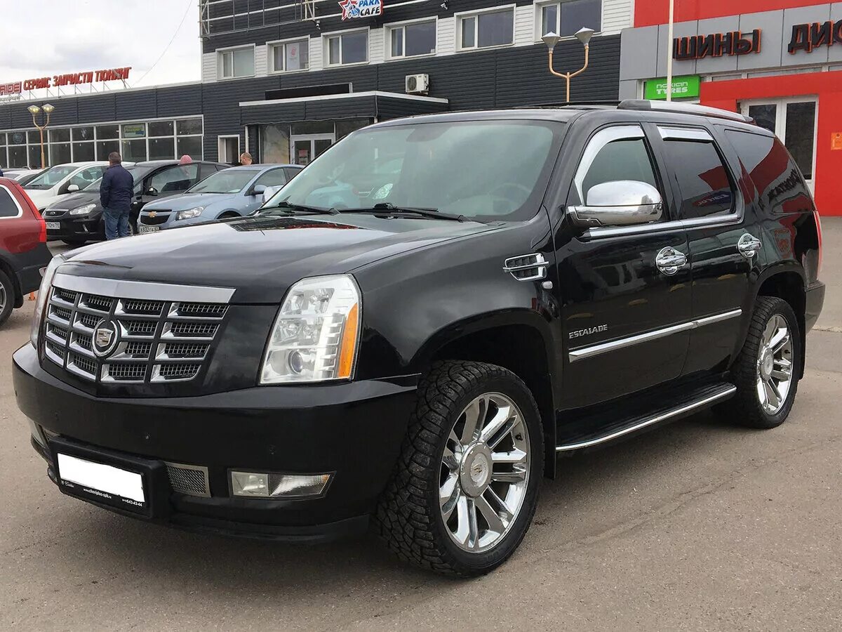 Cadillac Escalade 2010. Кадиллак Эскалейд 2010 черный. Кадиллак Эскалейд 6. Красный Кадиллак Эскалейд 2010.