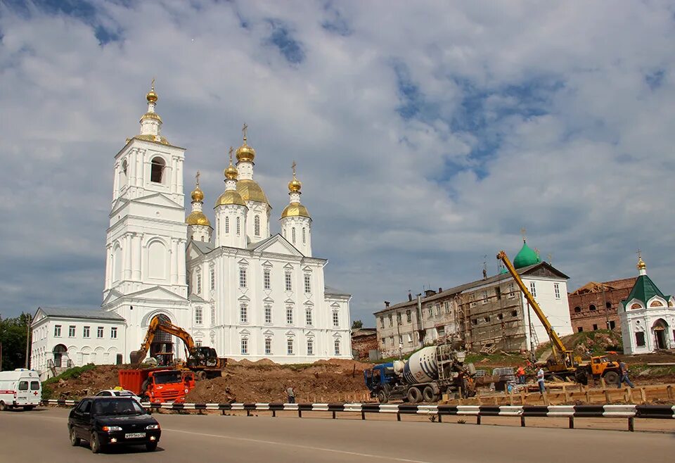 Погода на неделю арзамас нижегородской области. Площадь Сергия Страгородского Арзамас. Площадь Арзамаса Нижегородской области. Церковь на площади Сергия Страгородского Арзамас. Площадь города Арзамас.