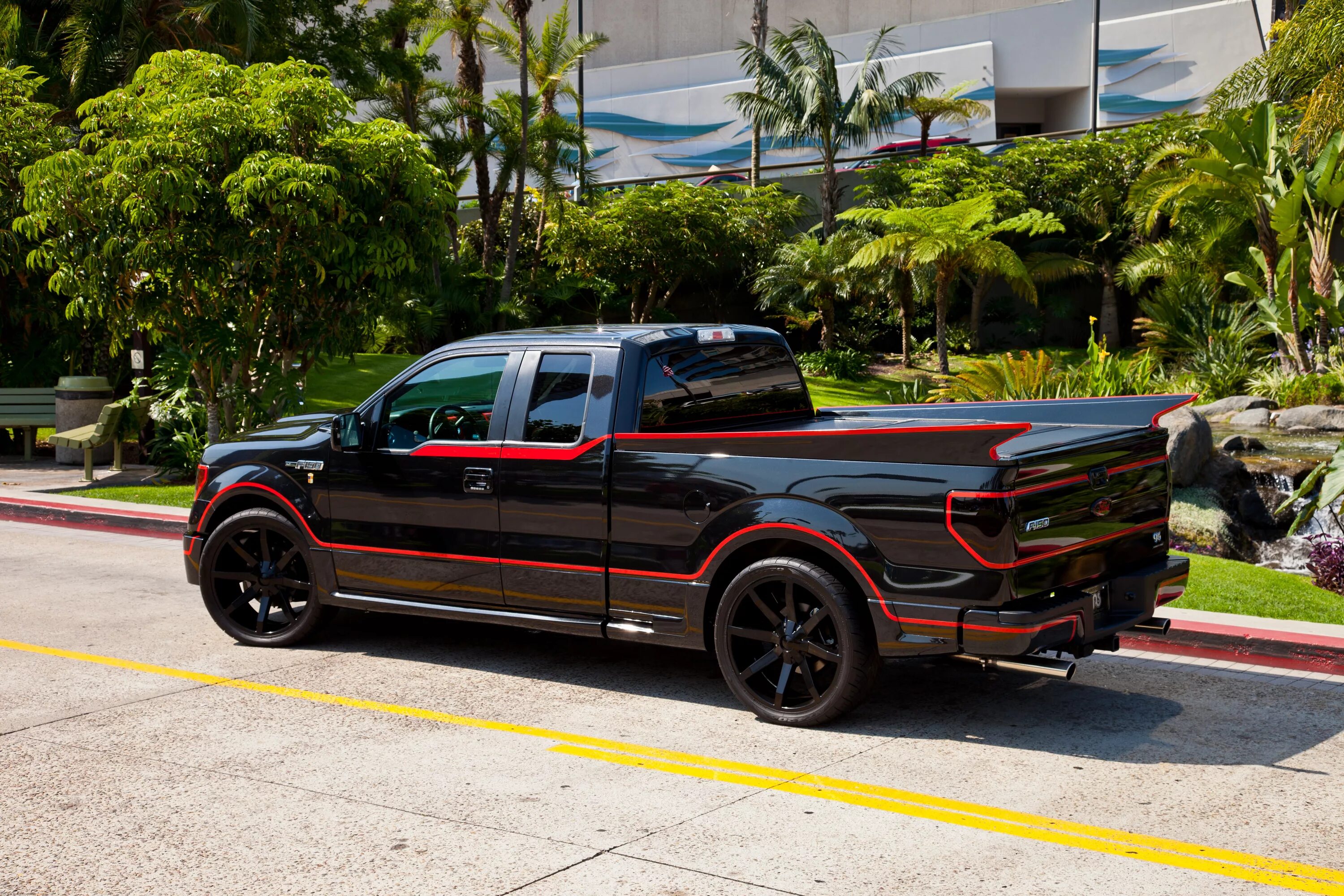 Ford Pickup f150. Ford 150 Truck. Ford f150 2008 Custom. Ford f 150 Lowrider. Шикарный пикап