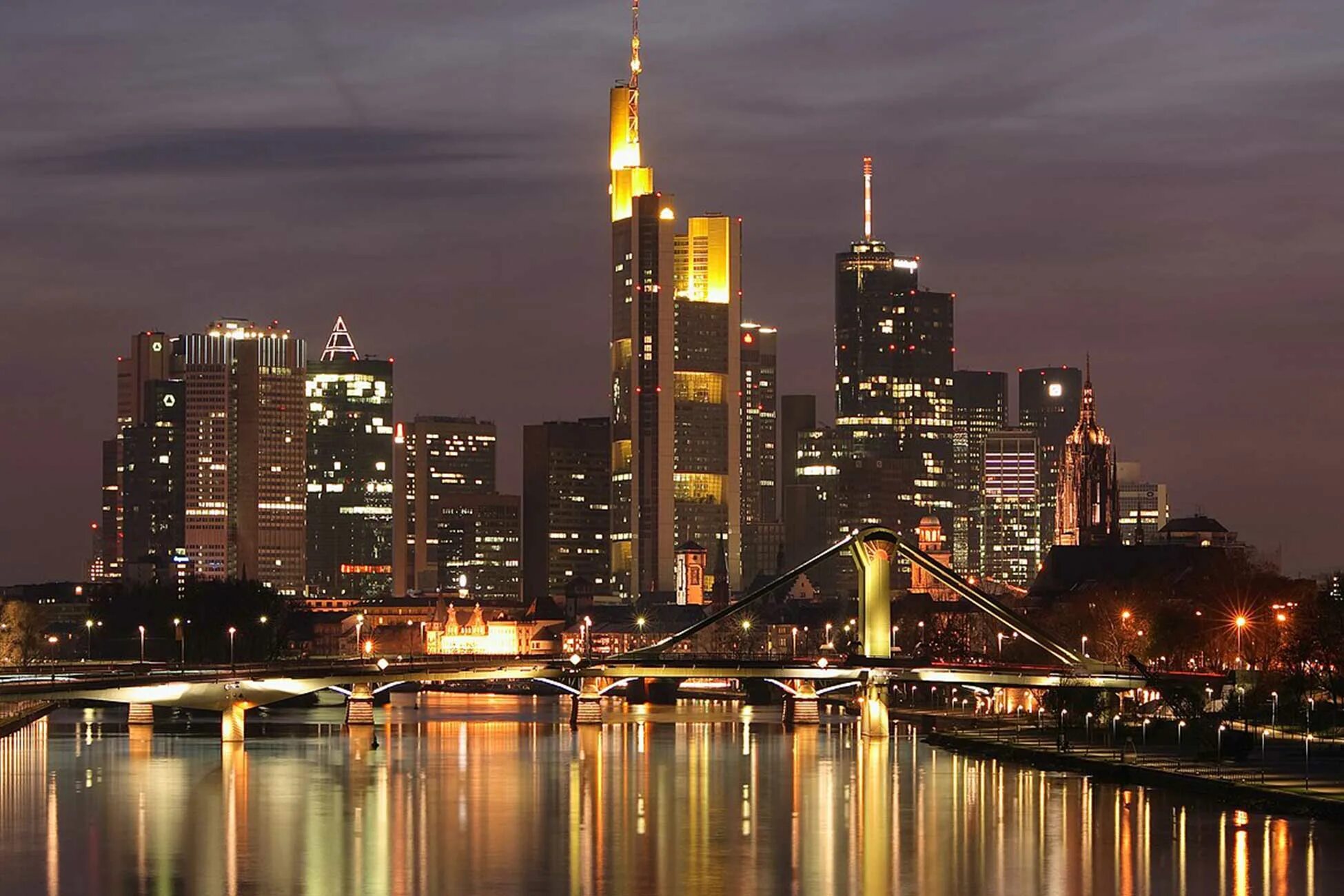 Германия Франкфурт на Майне. Skyline Frankfurt am main. Франкфурт Скайлайн. City Франкфурт.
