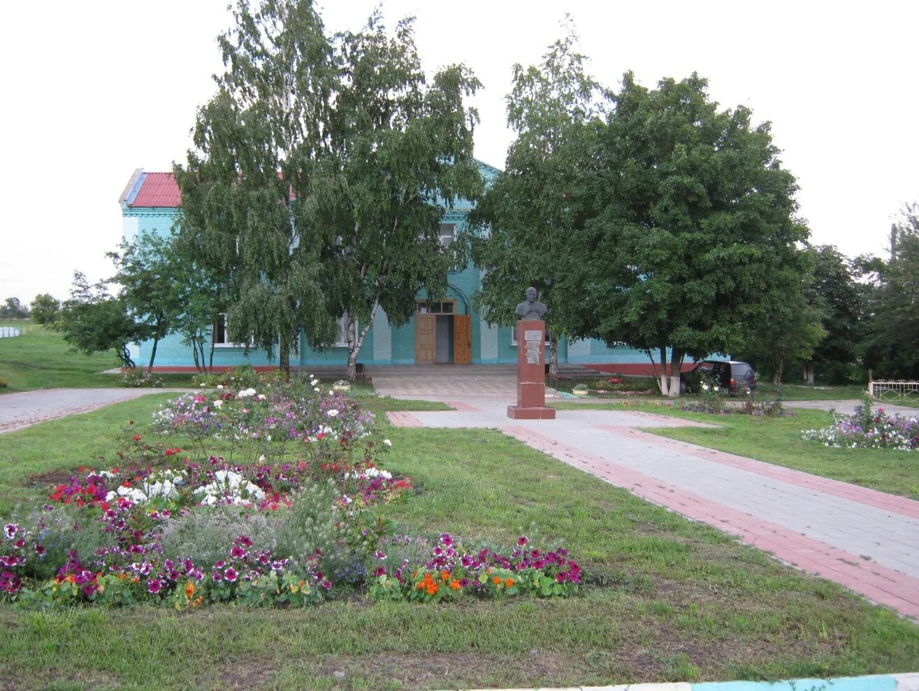 Большебыково белгородская область. Церковь троицы живоначальной белгородская область. Большебыково белгородская область ансамбль. Большебыково красногвардейского р-она белгородской. Большебыково белгородская область.