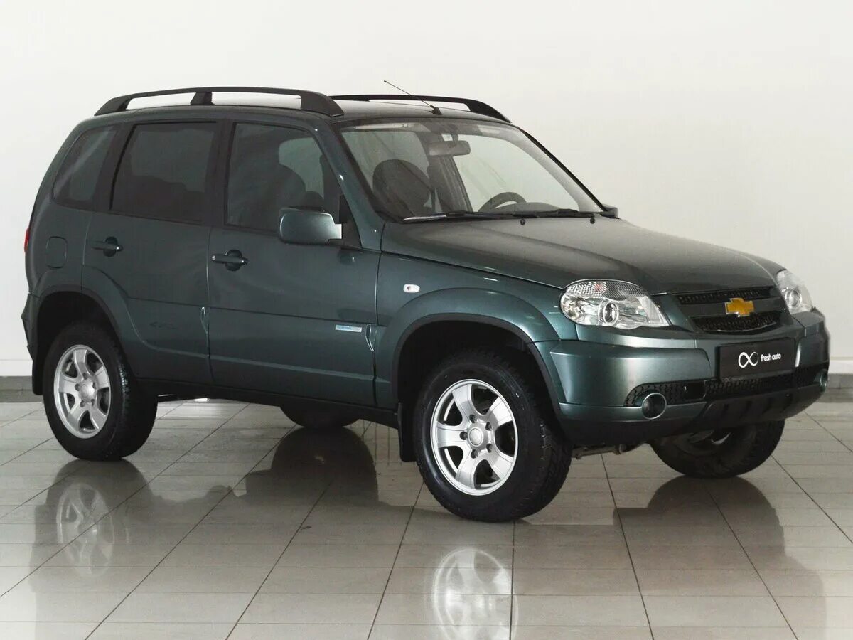 Автомобили купить н новгород. Нива Шевроле 2011. Шевроле Нива 2011 года. Chevrolet Niva 2011 года. Chevrolet Chevrolet Niva 2011.