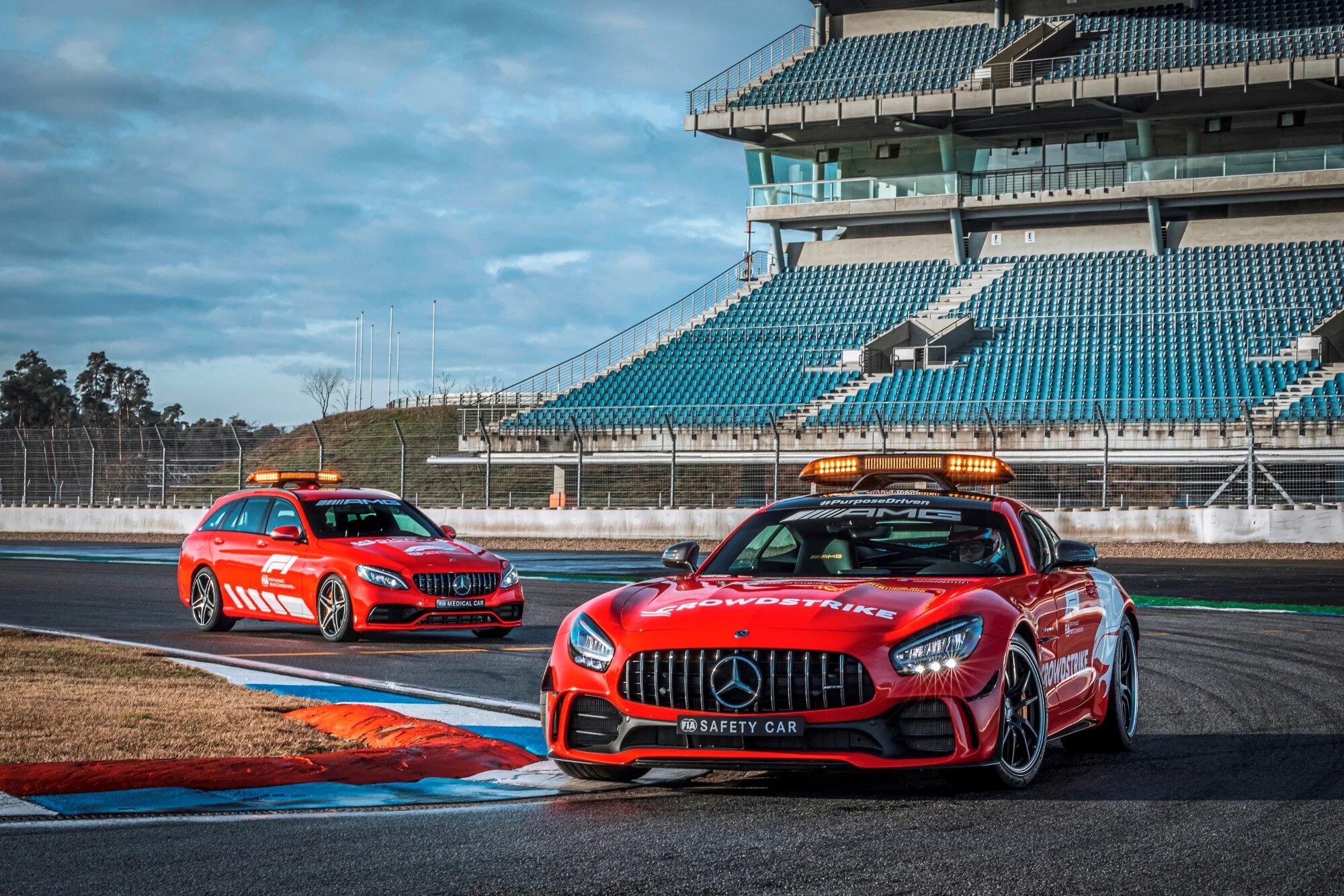 1 августа автомобиль. Mercedes AMG gt f1 Safety car. Mercedes AMG gt r Safety car f1. Mercedes Safety car AMG 2021 f1. Safety car f1 2021 Mercedes.