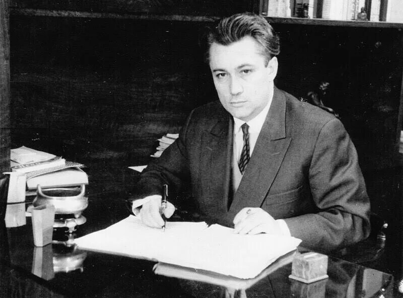 Ю м писатель. Юрий нагибин. юрий маркович нагибин (1920-1994). юрий макарович нагибин. писатель ю. нагибин.