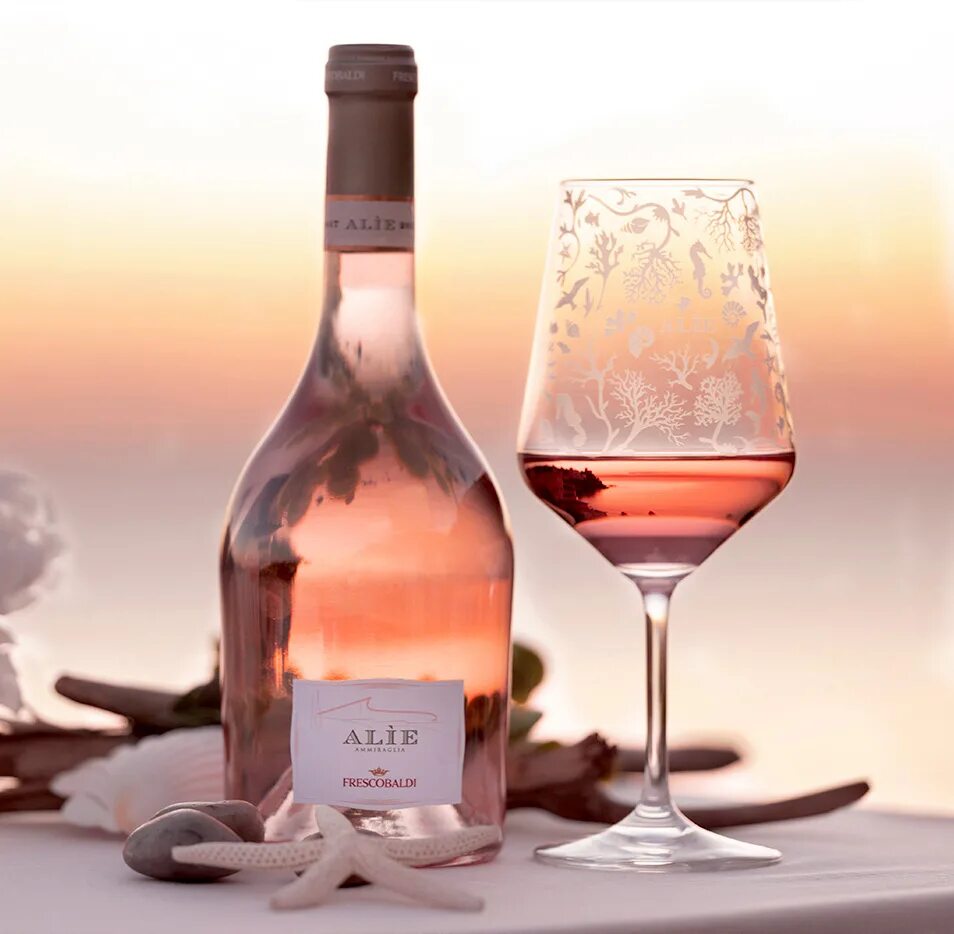 Вкус розового вина. Вино Alie Rose, Frescobaldi. Бокал розового вина. Дорогое розовое вино. Alie вино розовое.