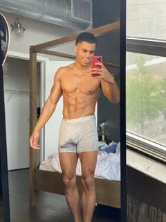 Deven hubbard vinny - kitty в Твиттере: Why does ur room look so modern 😪....