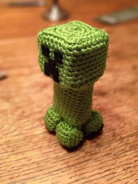 Стив крючком. Крипер крючком схема. Майнкрафт амигуруми. Стив майнкрафт амигуруми. Амигуруми майнкрафт.