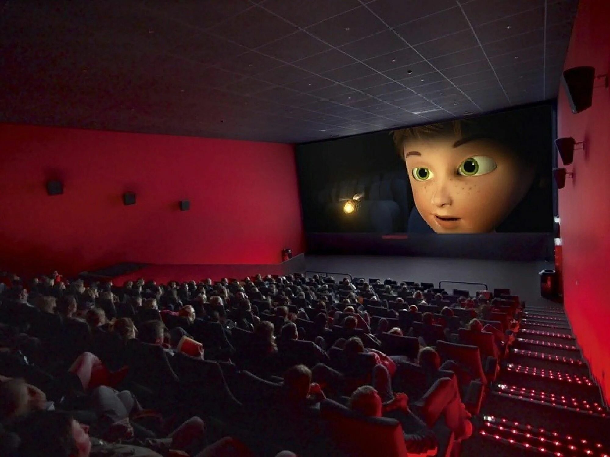The cinema is than the library. Дети в кинотеатре. Кинотеатр для дошкольников. Зал кинотеатра.